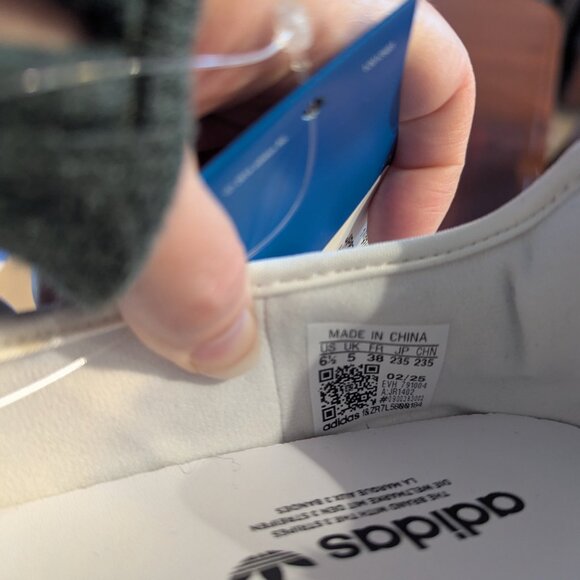 Adidas Samba Jane Shoes - Picture 2 of 4